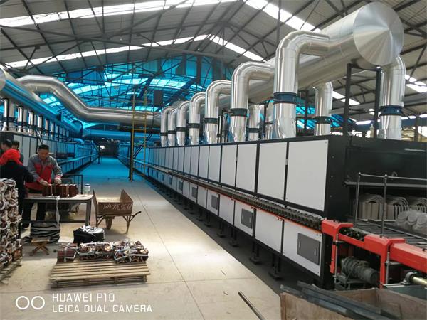 120×1.8/1.6米天然氣燒高檔琉璃瓦輥道窯生產(chǎn)線(xiàn)（日產(chǎn)50噸，素?zé)詿C合能耗75m3/噸產(chǎn)品）